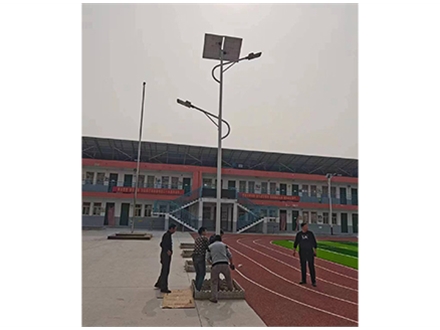 邯山区代召乡堤南堡小学太阳能路灯安装
